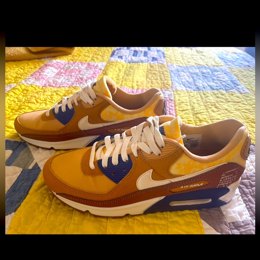 Nike AirMax- Almost new